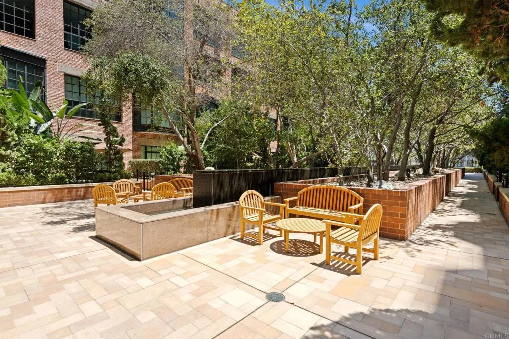 https://cdn.realtyfeed.com/cdn/127/307080325/b3f09c7cd12790e9f4e386c928539192.webp