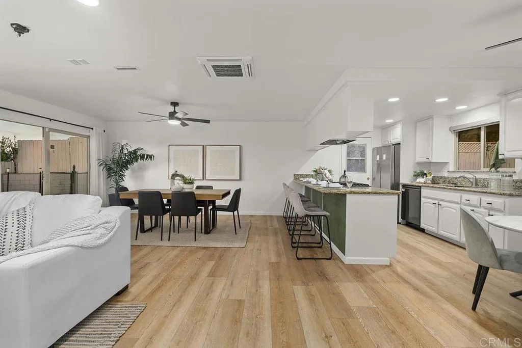 https://cdn.realtyfeed.com/cdn/127/307080331/2da3d22303392f19a6045fcf1b9f3781.webp