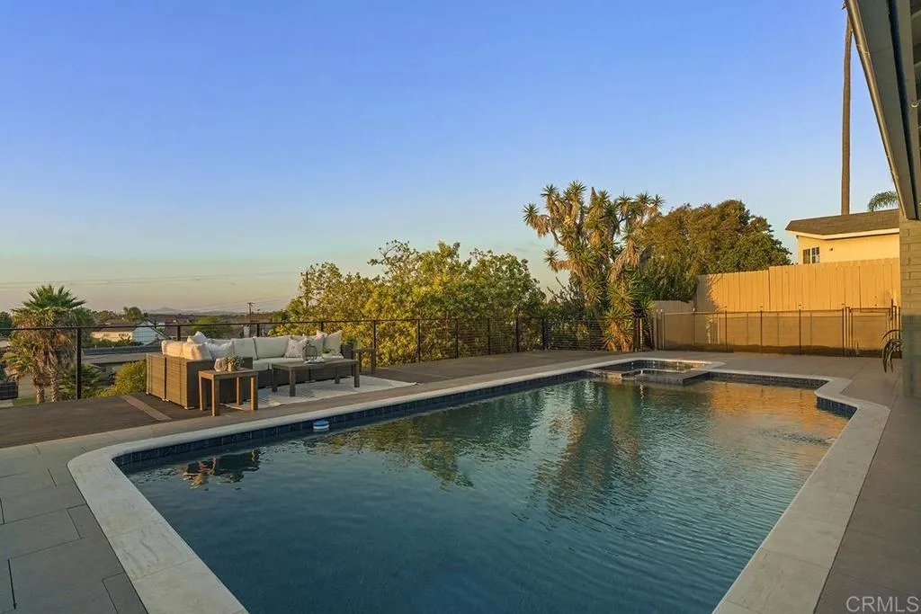 https://cdn.realtyfeed.com/cdn/127/307080331/3214d429e6679321266d39c308be59d8.webp