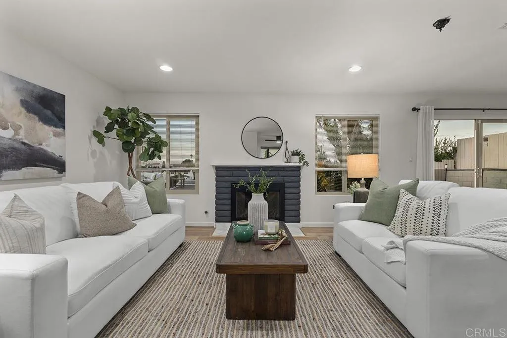 https://cdn.realtyfeed.com/cdn/127/307080331/732aeefbab7d363a30eda61f64339d22.webp