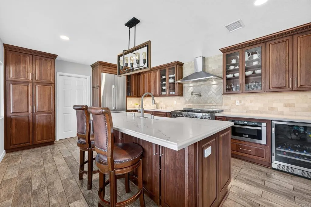 https://cdn.realtyfeed.com/cdn/127/307080332/7945b42a513e024f774c403d33ba0c19.webp