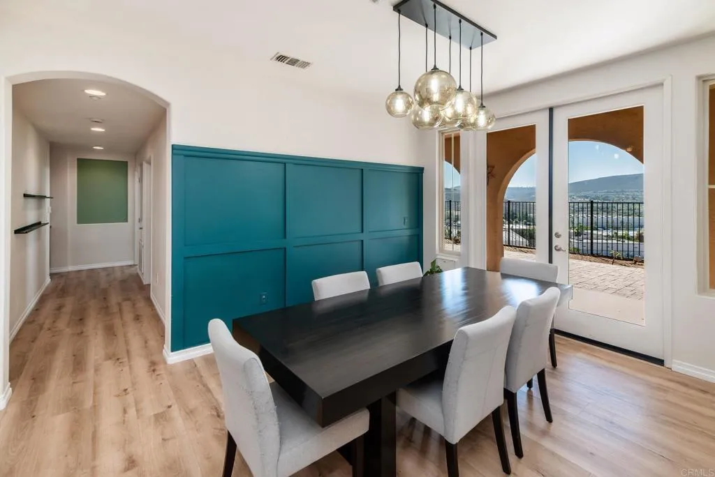 https://cdn.realtyfeed.com/cdn/127/307080336/26e6e76f1cee0c11be94c3f1812ffa27.webp