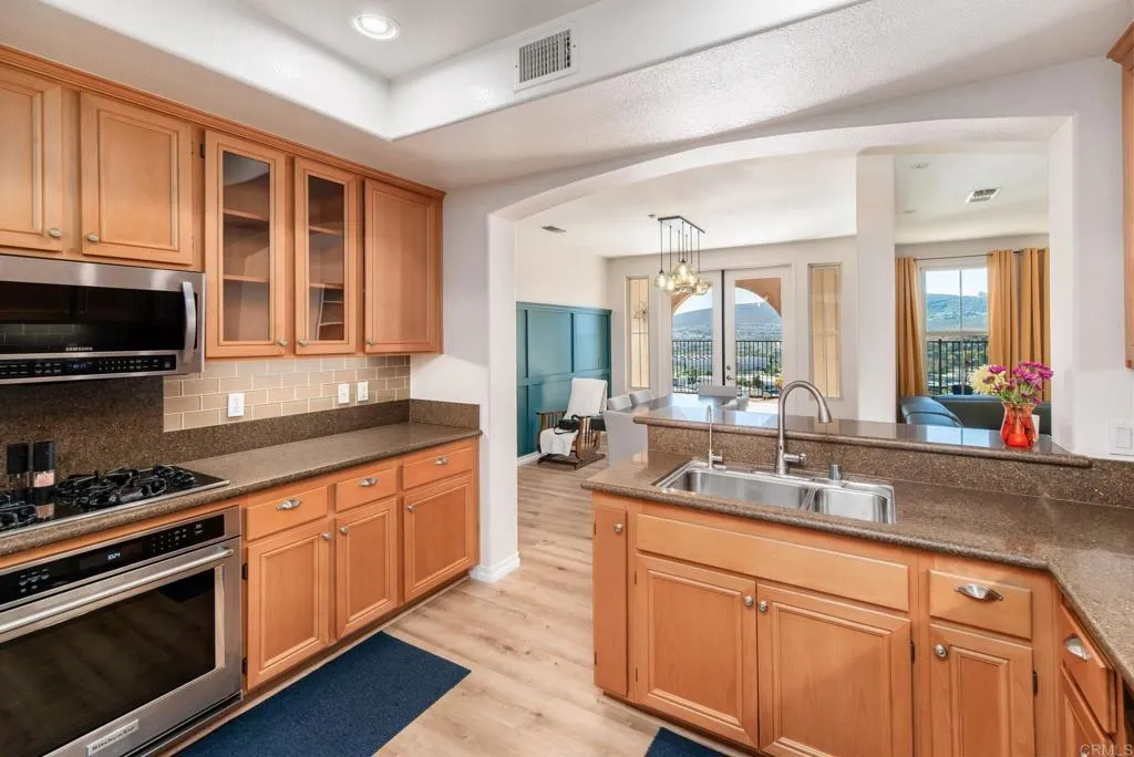https://cdn.realtyfeed.com/cdn/127/307080336/6fe3938c4e383fe2d695c1e33532b80a.webp