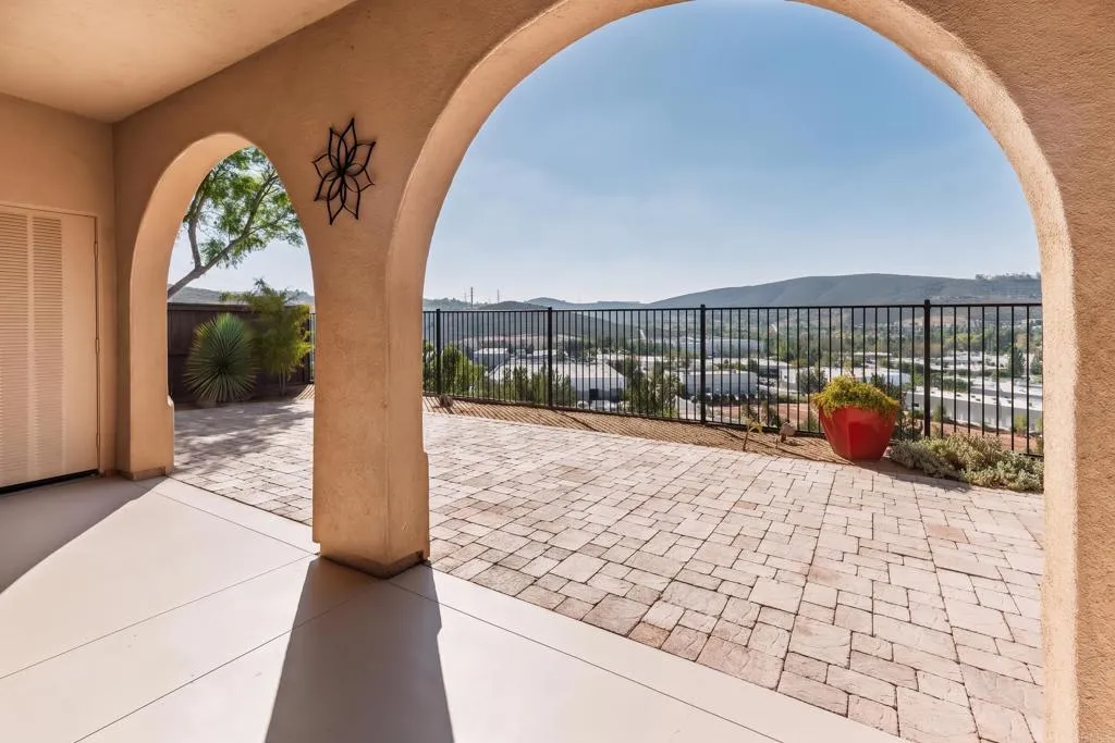 https://cdn.realtyfeed.com/cdn/127/307080336/85ea650bda17b753800eba7365a32add.webp