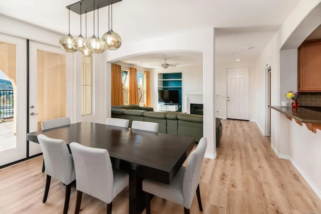 https://cdn.realtyfeed.com/cdn/127/307080336/9359436f16ca44c18499fd7633652d42.webp