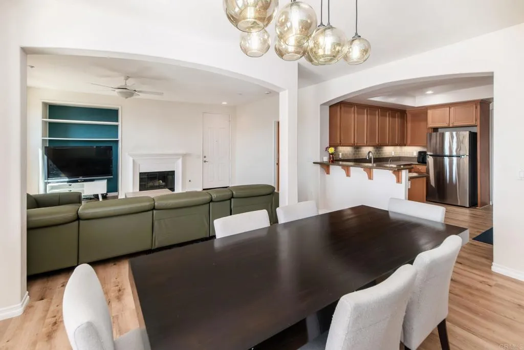 https://cdn.realtyfeed.com/cdn/127/307080336/9a40e03f6b339948821881a1e965babe.webp