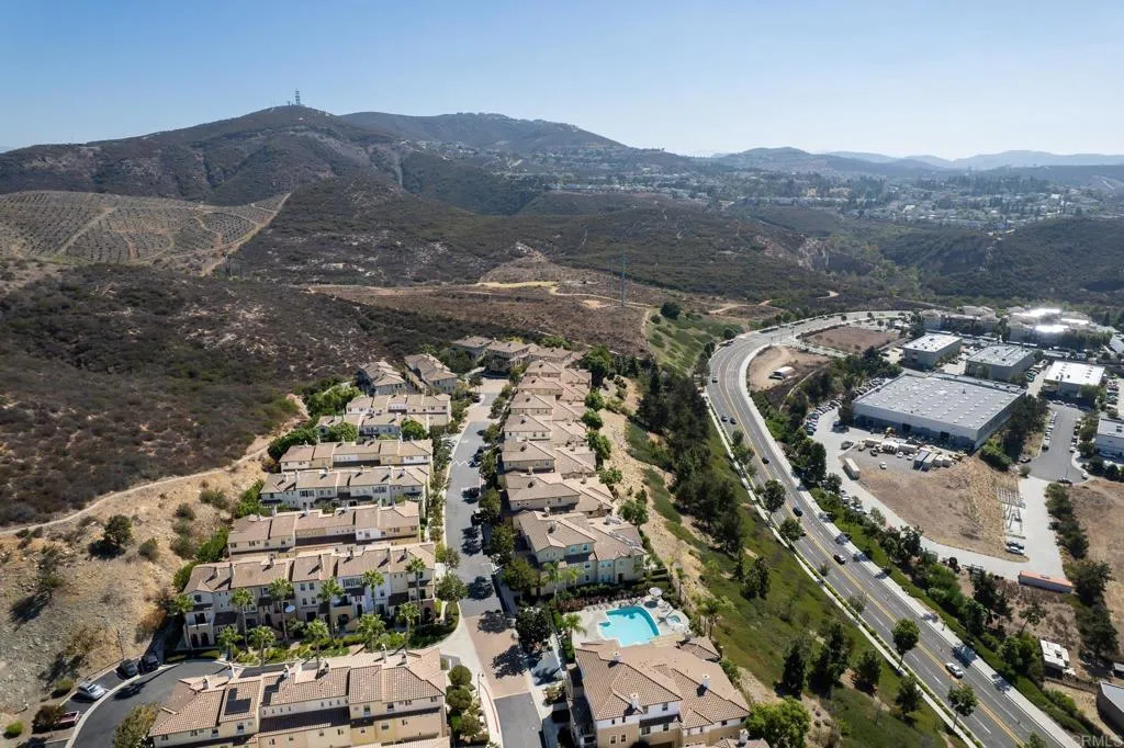 https://cdn.realtyfeed.com/cdn/127/307080336/a40e143c701c15c9d2ac8199f4b65b98.webp