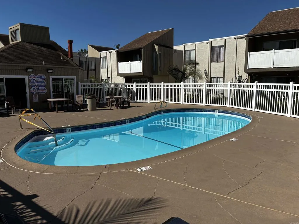 https://cdn.realtyfeed.com/cdn/127/307080340/47975c39125307f678cc7939ebec32b1.webp