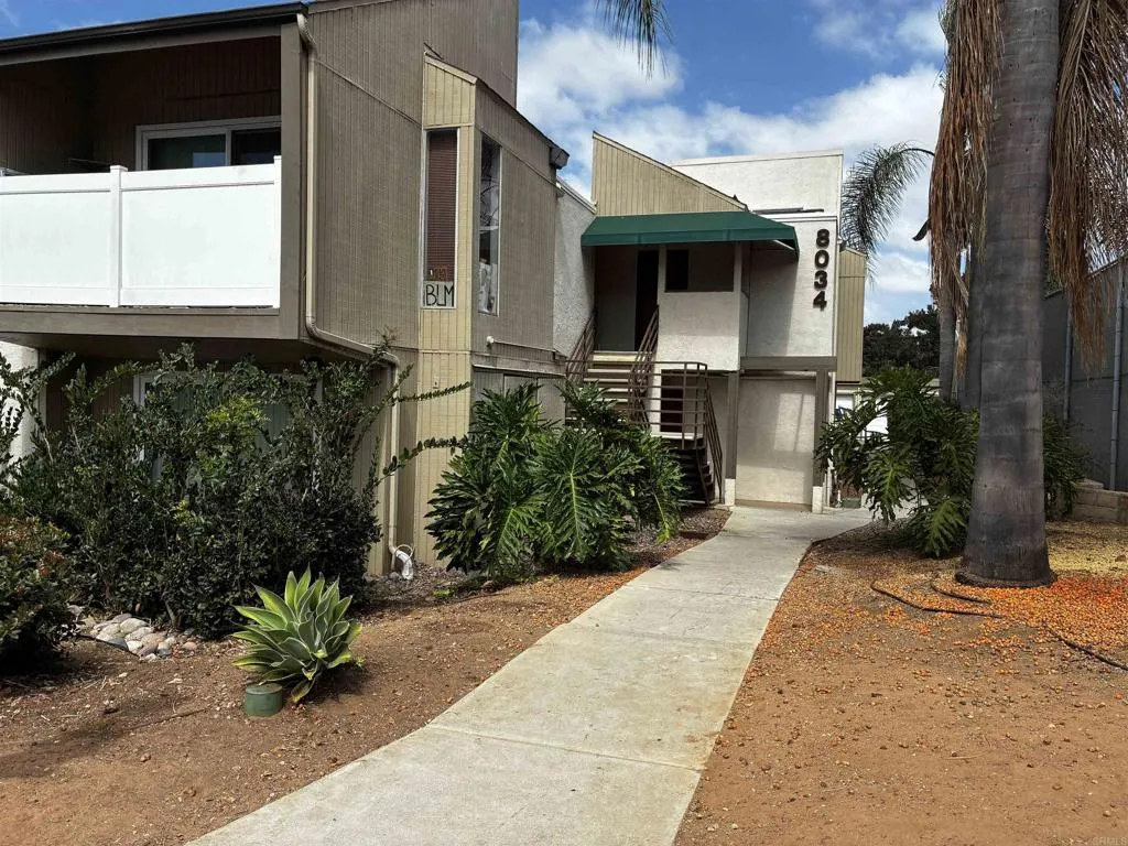https://cdn.realtyfeed.com/cdn/127/307080340/4aed5c48e5954f60e246b3c776f54a23.webp