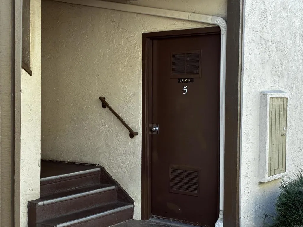 https://cdn.realtyfeed.com/cdn/127/307080340/af8346adff75303de4a2b1b1cbeefd93.webp
