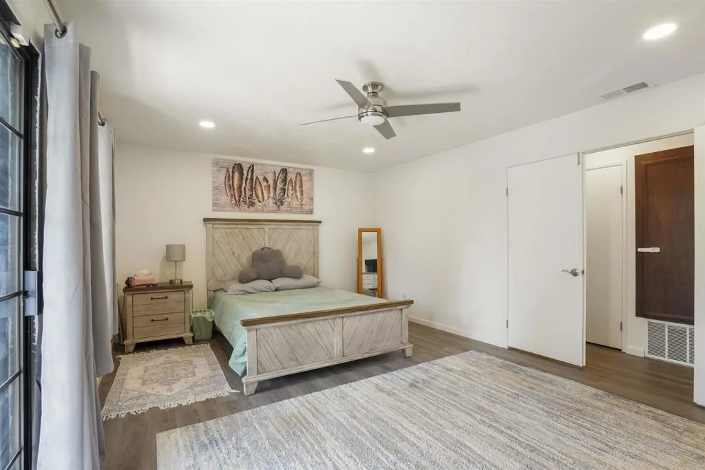 https://cdn.realtyfeed.com/cdn/127/307080341/306e826487b5817d7a59397206be08e7.webp