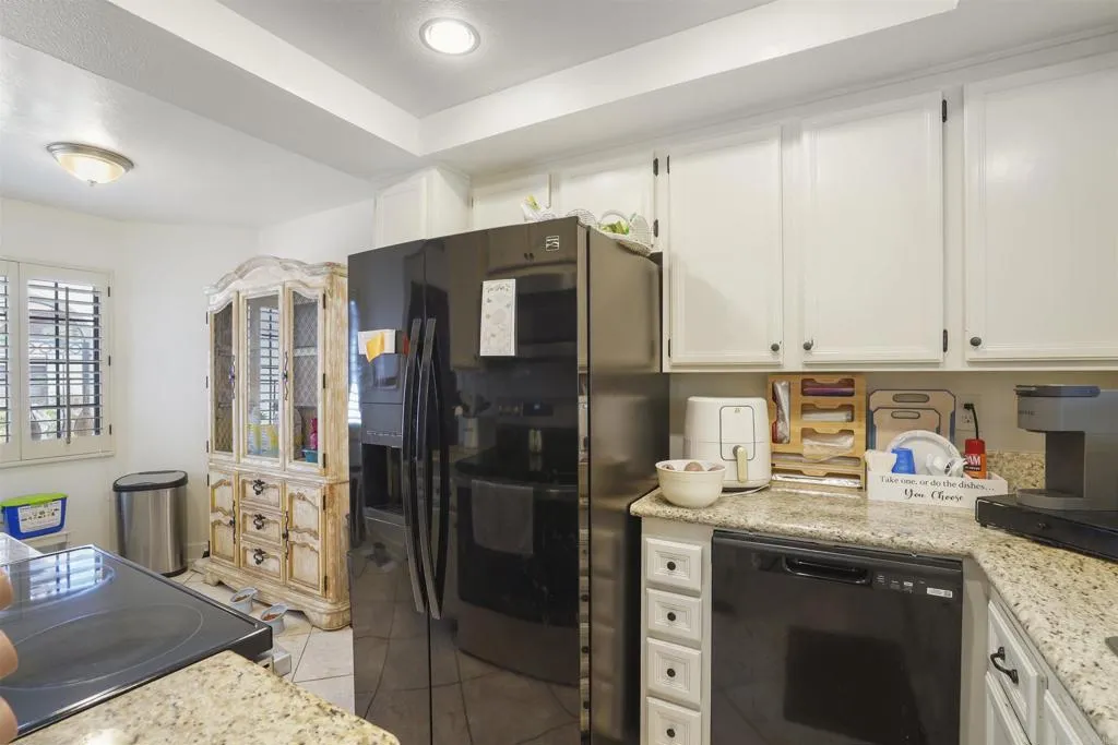https://cdn.realtyfeed.com/cdn/127/307080341/f83271e66ffcbfd81119f2be2205d8a9.webp
