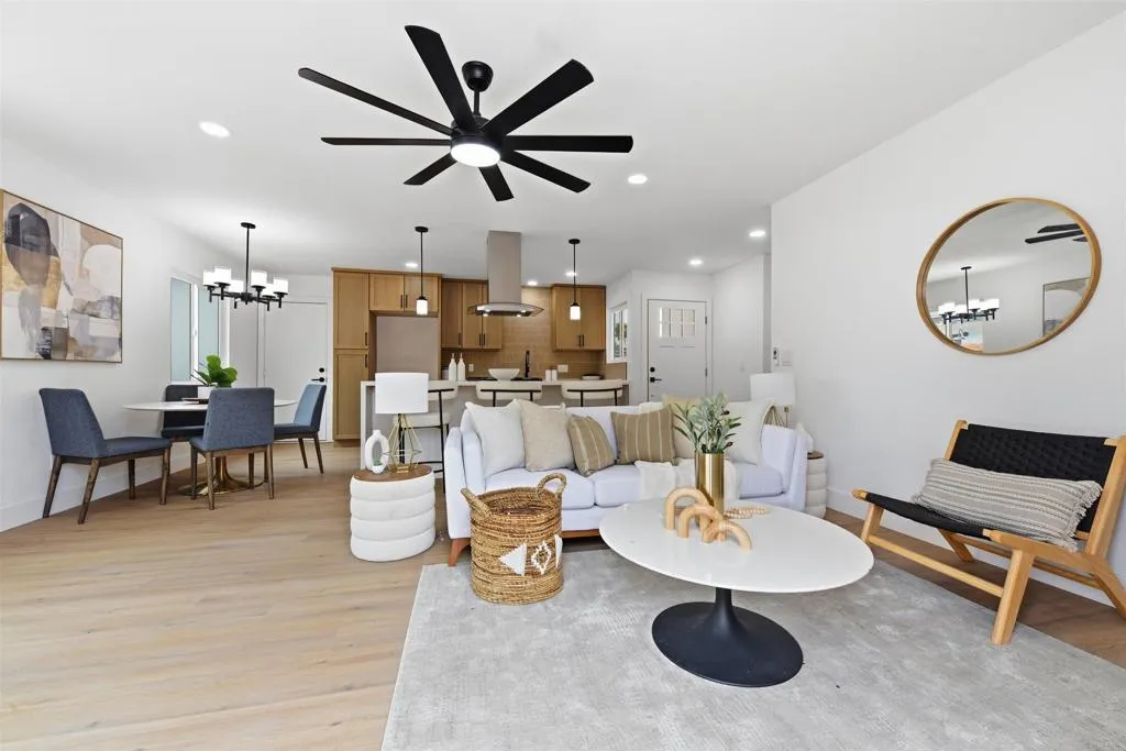 https://cdn.realtyfeed.com/cdn/127/307080371/01710ef15408a0adbe3143587dead50f.webp