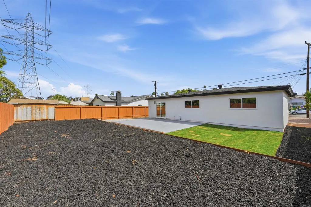https://cdn.realtyfeed.com/cdn/127/307080371/5539ef9d03fe15a9d9e1931ad8fbdab1.webp