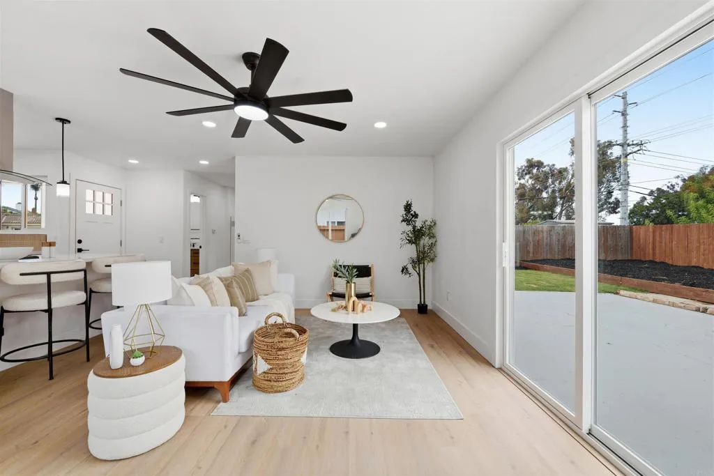 https://cdn.realtyfeed.com/cdn/127/307080371/ac74af9035f0619174cf702387c354b7.webp