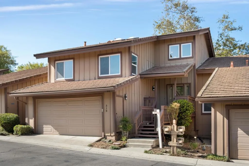 318 Windyridge, Escondido, CA 92026 - Photo 3 of 27, Escondido, CA