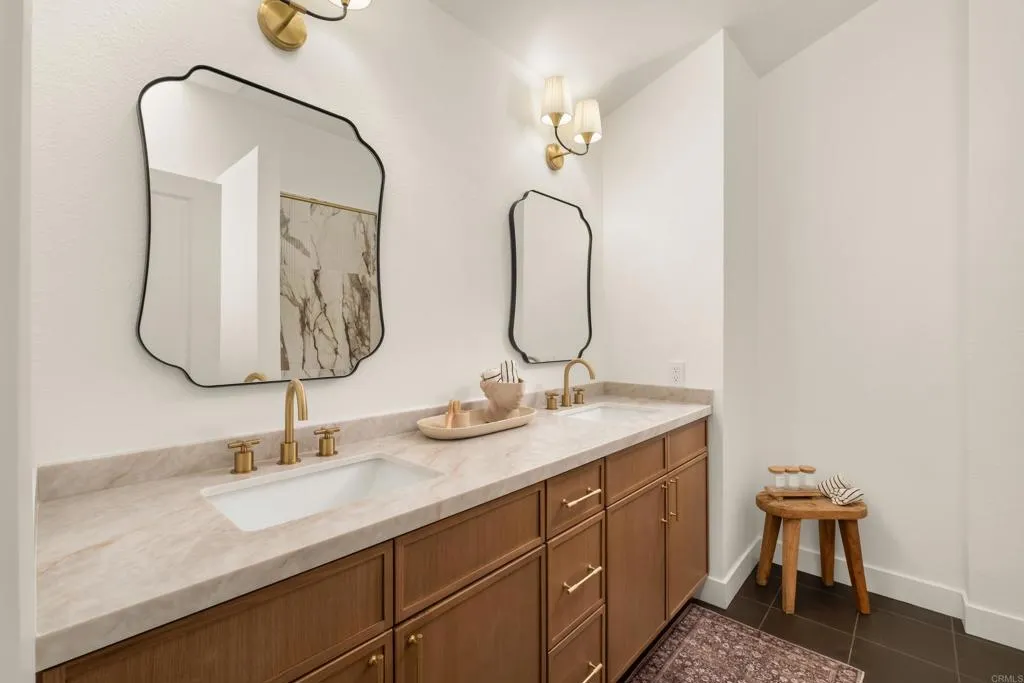 https://cdn.realtyfeed.com/cdn/127/307080376/49840f92683d159952df00aa74add3a2.webp