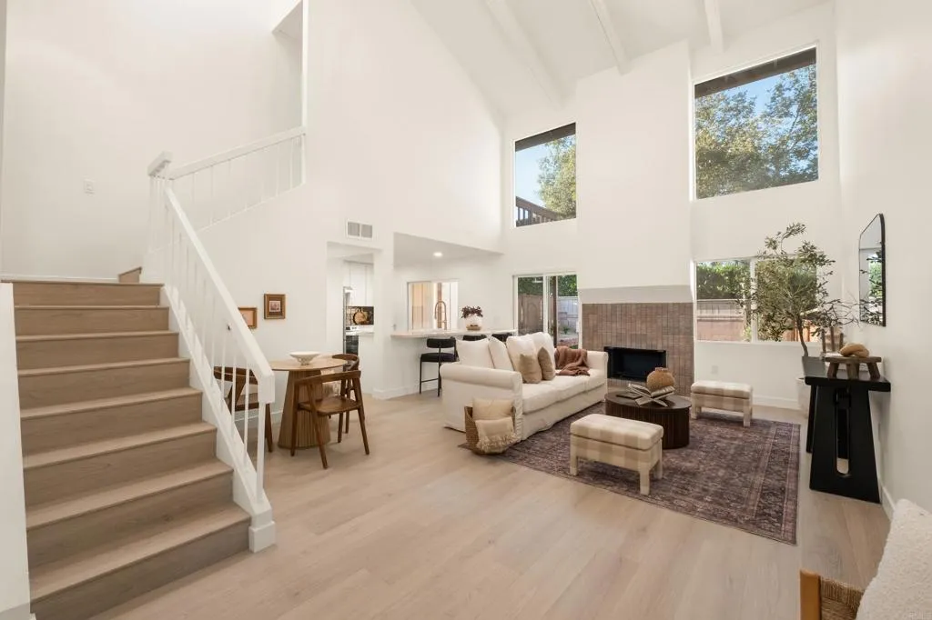 318 Windyridge, Escondido, CA 92026 - Main photo, Escondido, CA