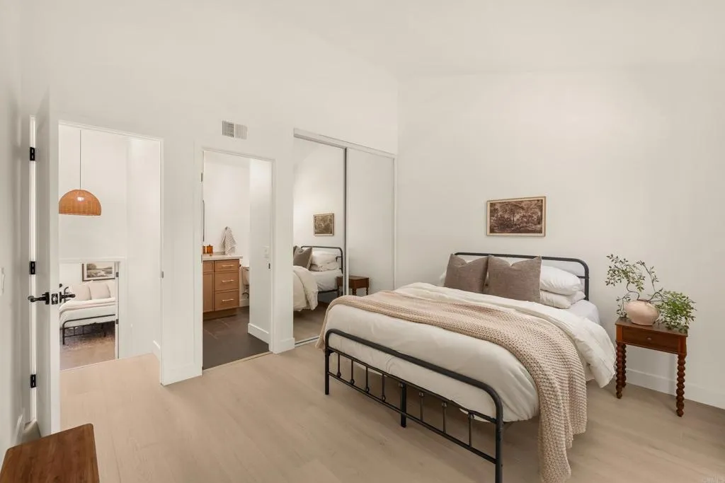 https://cdn.realtyfeed.com/cdn/127/307080376/6a230b652cbc8fed6fa5752445aba904.webp
