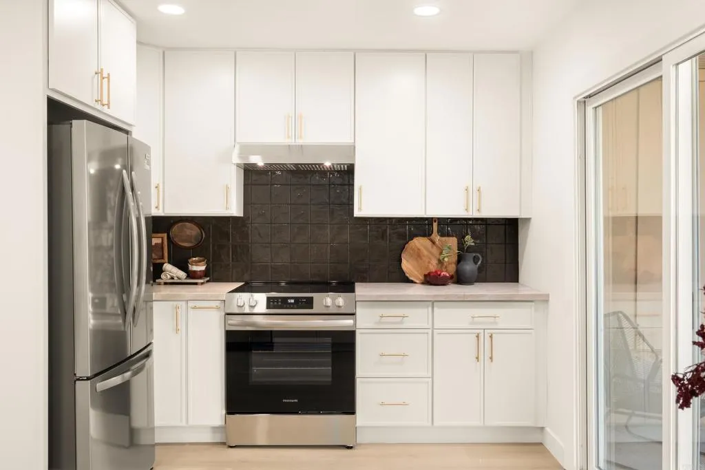 https://cdn.realtyfeed.com/cdn/127/307080376/a990e467935ebf8cb5945d97ad320f51.webp