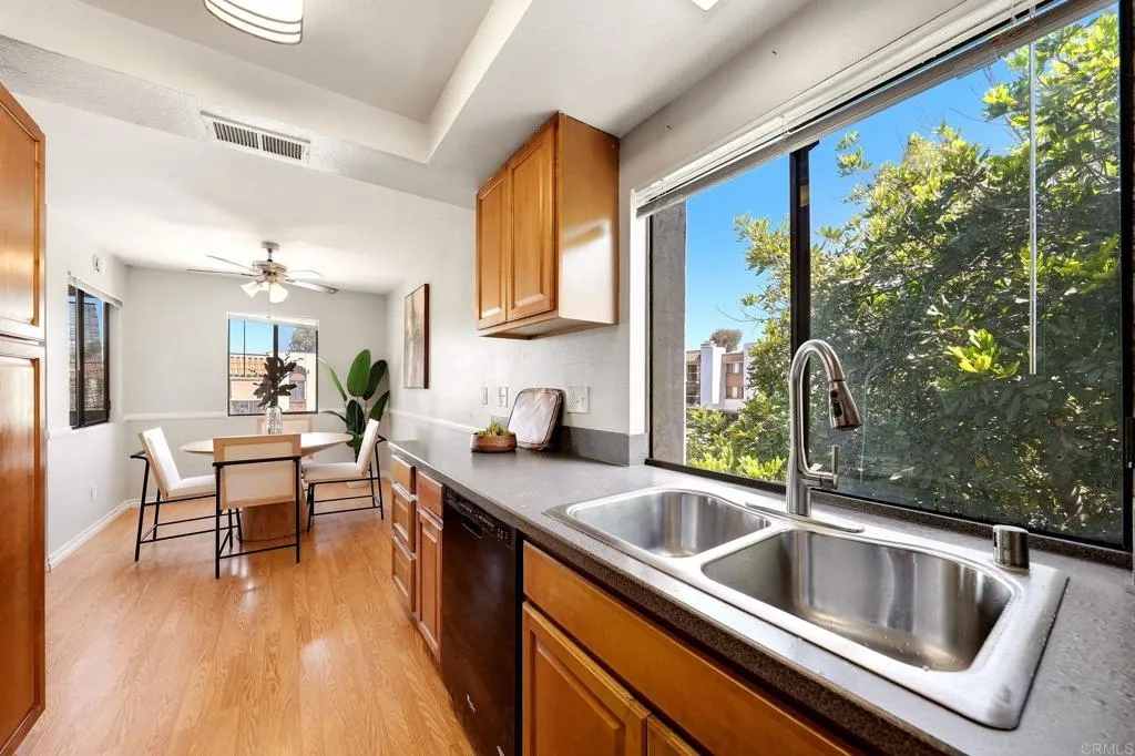 https://cdn.realtyfeed.com/cdn/127/307080377/70034489738dfb21f5d1348bbe97a28d.webp