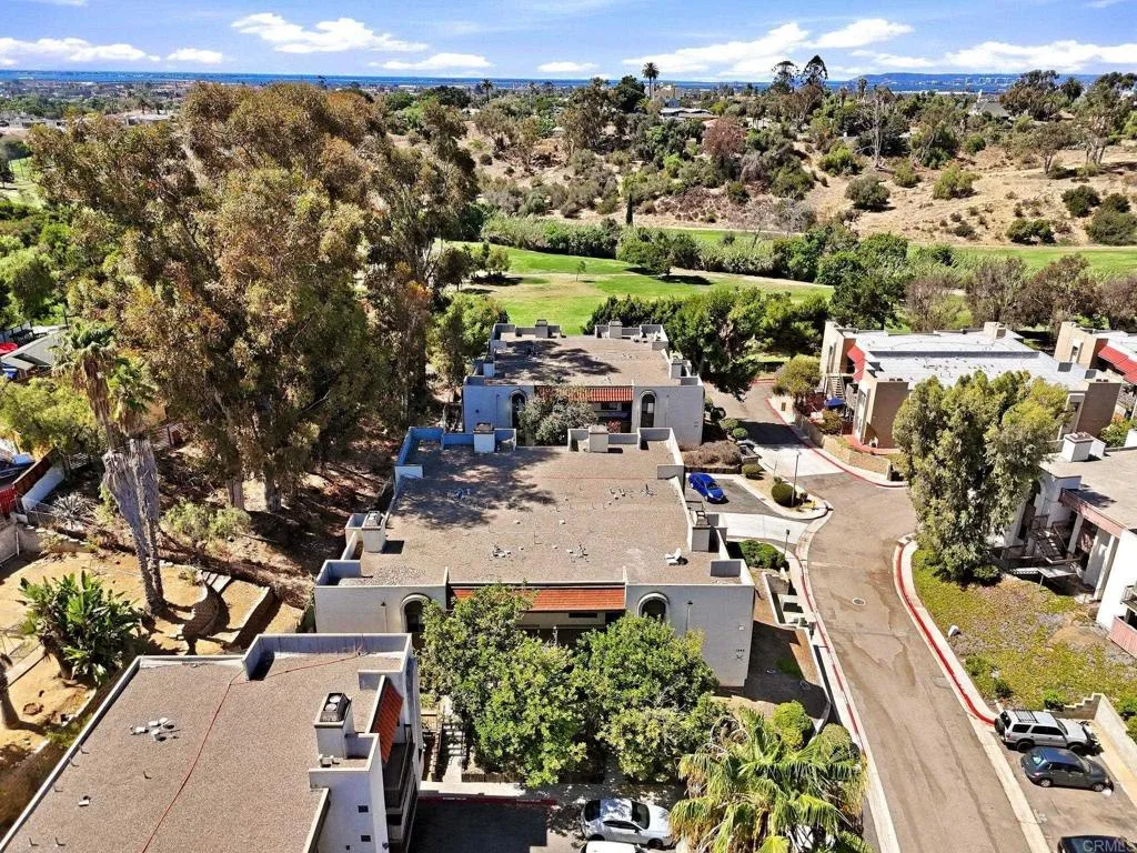 https://cdn.realtyfeed.com/cdn/127/307080377/93ebea0c79df49be011460593eb16031.webp