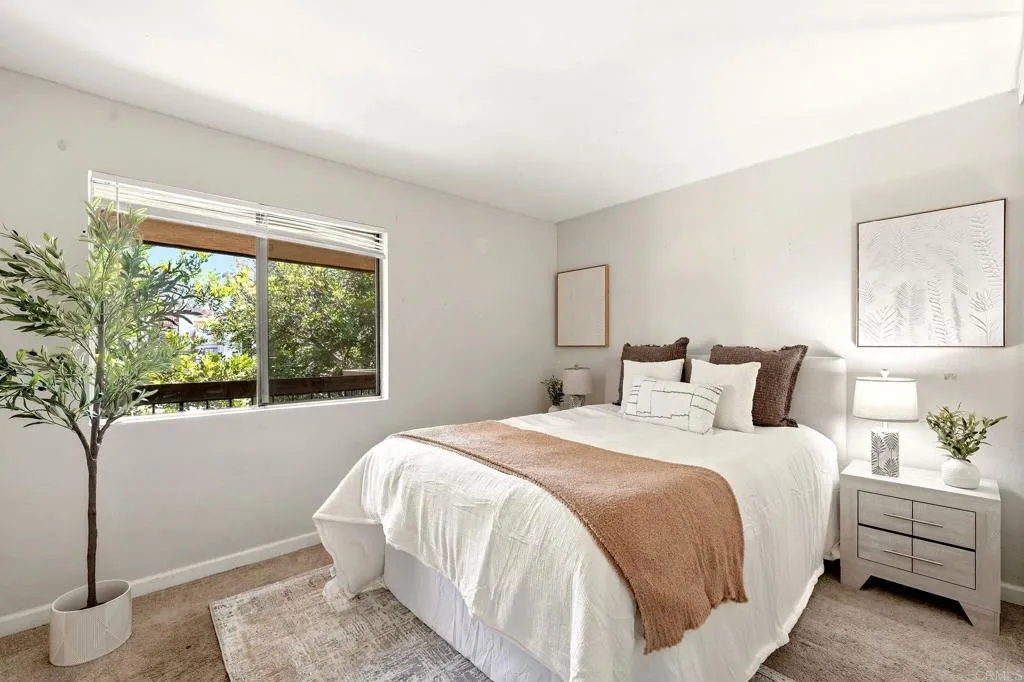 https://cdn.realtyfeed.com/cdn/127/307080377/ce8ddbe36ccb4121a79cedc020f91f64.webp