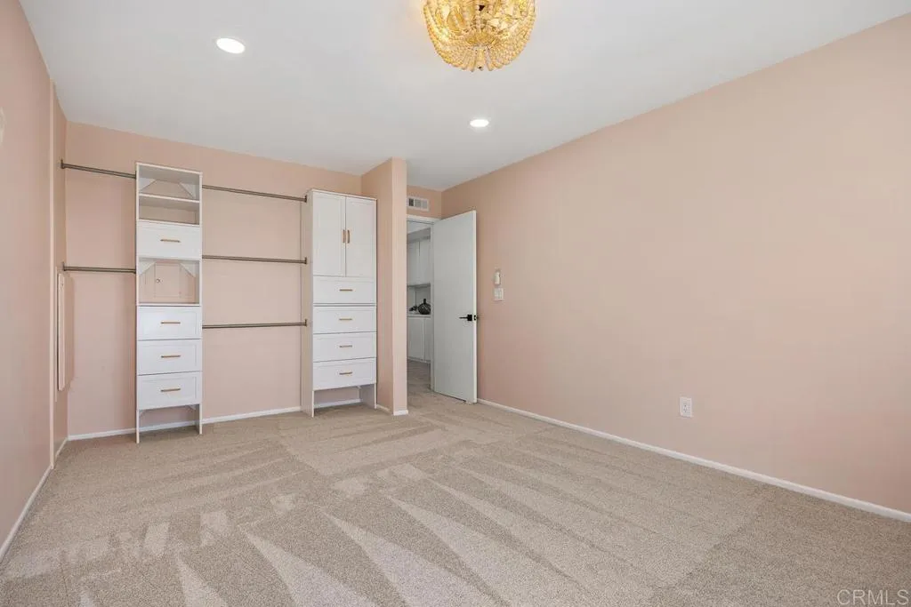 https://cdn.realtyfeed.com/cdn/127/307080378/0e4a114146c457e7505c42b68971ecda.webp