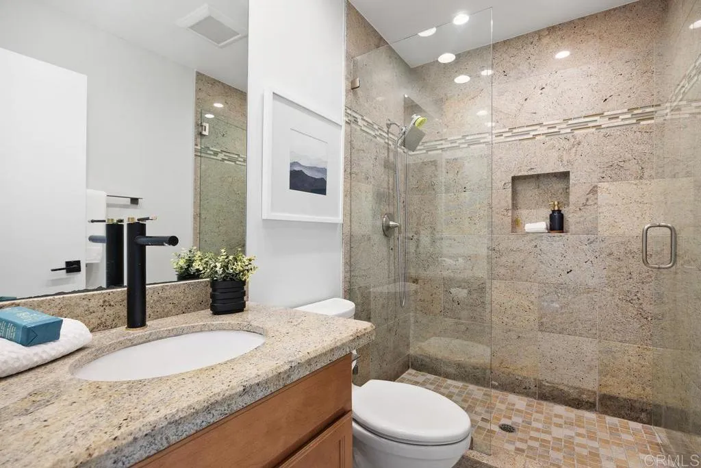 https://cdn.realtyfeed.com/cdn/127/307080378/6bb27fafcf3a72bdf7e881856672237f.webp