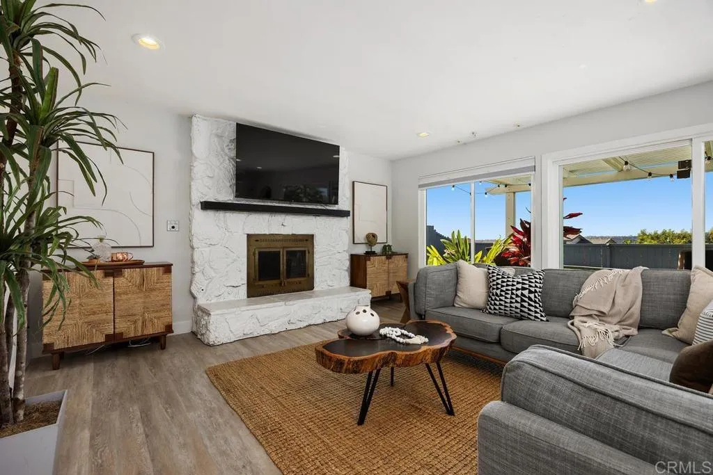 https://cdn.realtyfeed.com/cdn/127/307080378/e466285837147b926cc5dbdffb249f91.webp