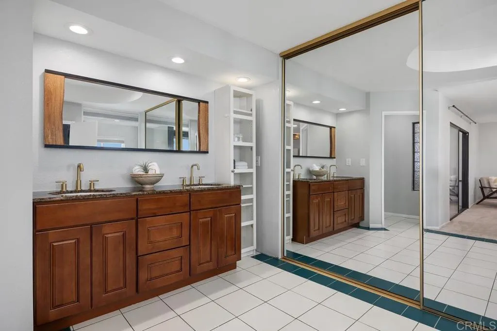 https://cdn.realtyfeed.com/cdn/127/307080378/efac0b36dd3d094191c14e9a4bb39fea.webp