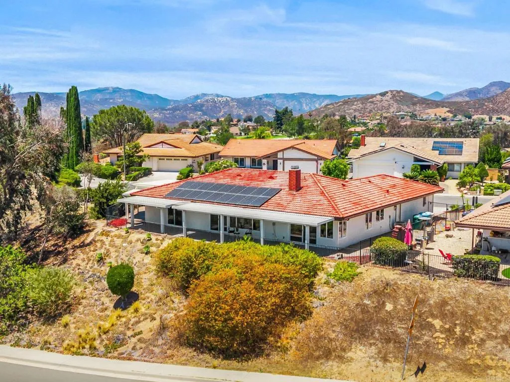 https://cdn.realtyfeed.com/cdn/127/307080379/09d41e47750182c482573eadc78f8055.webp