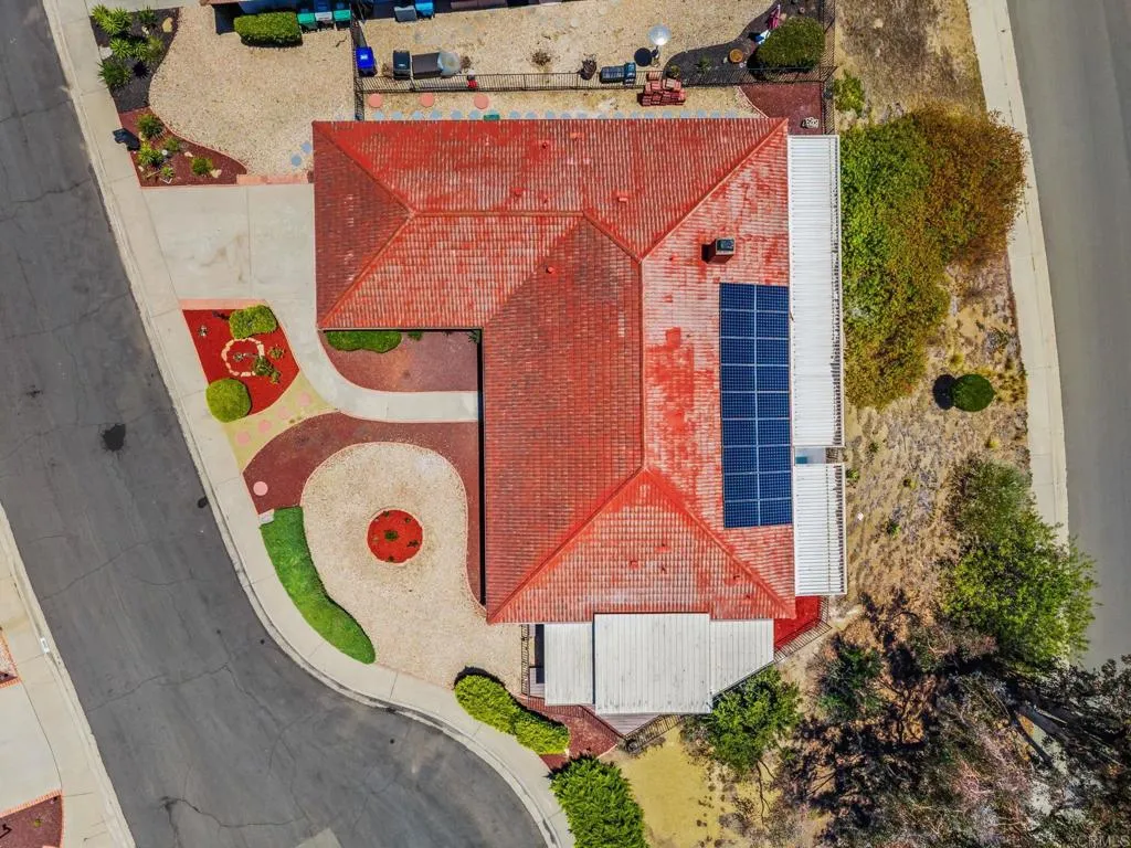https://cdn.realtyfeed.com/cdn/127/307080379/c35575204543f617988657593c5c69ee.webp