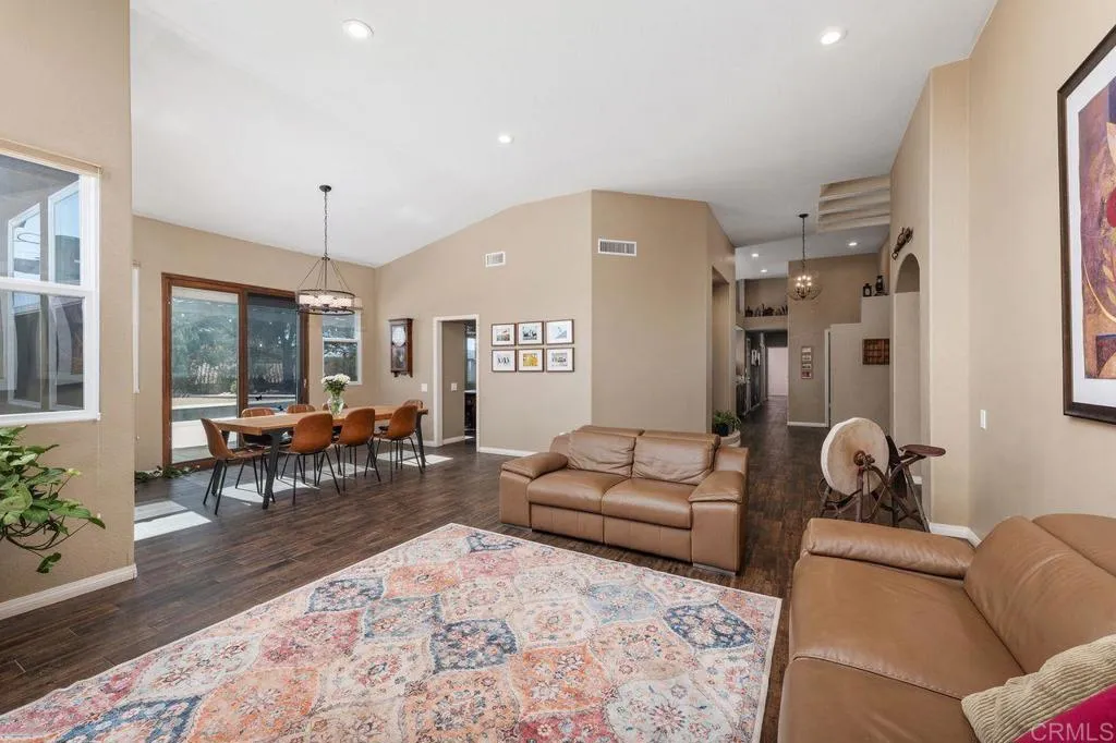 https://cdn.realtyfeed.com/cdn/127/307080383/ab75e1908c6e8e1258293e4ebbc267f4.webp