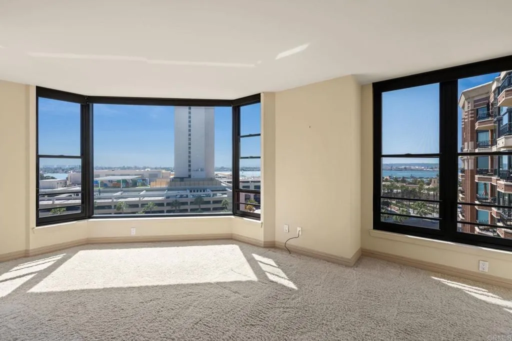 https://cdn.realtyfeed.com/cdn/127/307080387/2356a3a79dd1e200c2ad9d9b9c617b02.webp