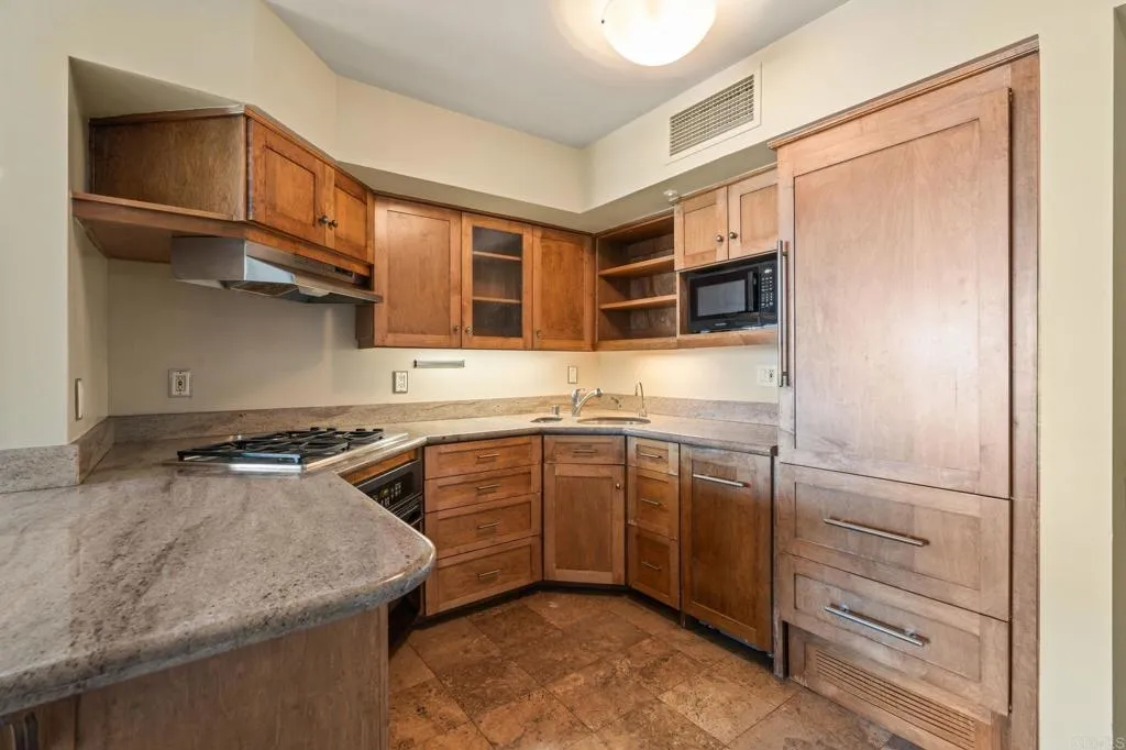 https://cdn.realtyfeed.com/cdn/127/307080387/28f05b76d858e9dc38c413a6d0c7ac8a.webp