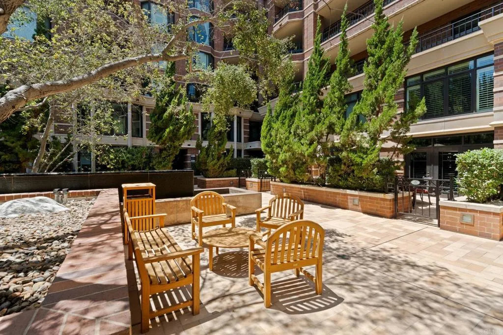 https://cdn.realtyfeed.com/cdn/127/307080387/39c737ff0ec173e00eed0b23274c8985.webp