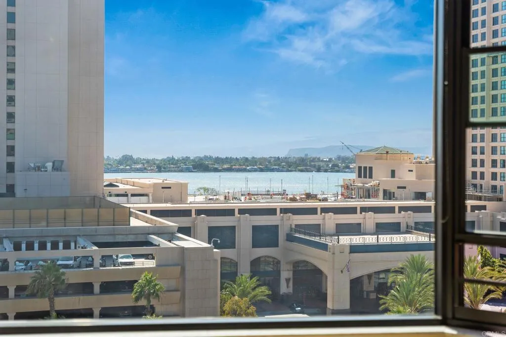 https://cdn.realtyfeed.com/cdn/127/307080387/50adc7d07afadabe1df6d1e61c1cd23a.webp