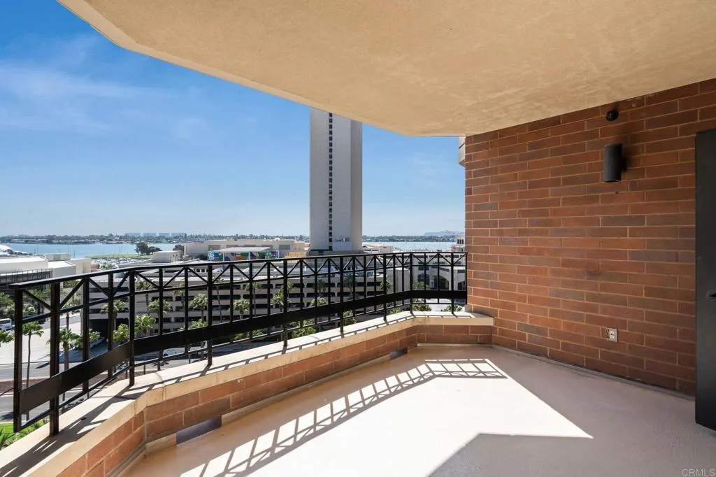 https://cdn.realtyfeed.com/cdn/127/307080387/ab390f1859e2f17336ad34d7ddefd002.webp