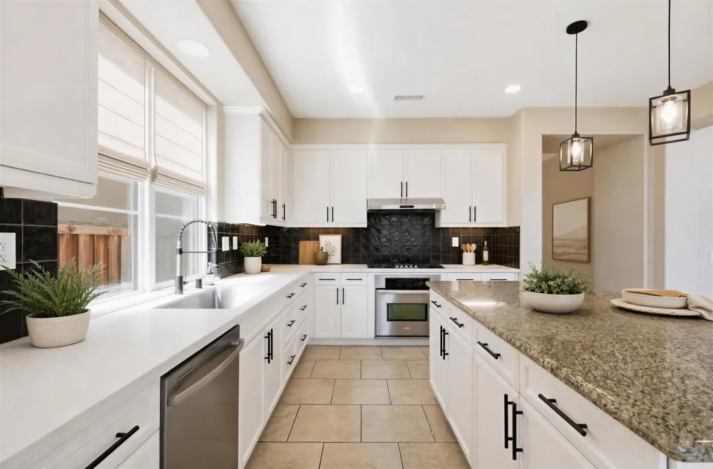 https://cdn.realtyfeed.com/cdn/127/307080390/74164c8e733f42d45ffdca41b781a07a.webp