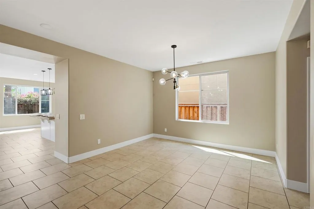 https://cdn.realtyfeed.com/cdn/127/307080390/a8e2ddb398da6204aa57ee1ba308e78f.webp