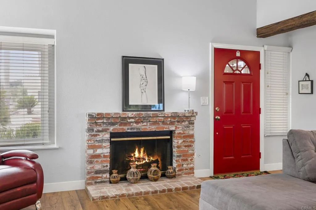 https://cdn.realtyfeed.com/cdn/127/307080420/b478bccb0beea07e18c39d00ec02f039.webp