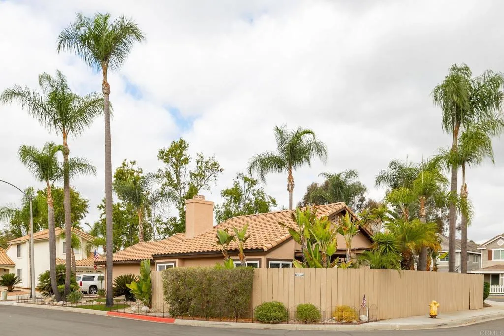 https://cdn.realtyfeed.com/cdn/127/307080420/e58180d833bc4b0edaae3e5e4edad2b8.webp