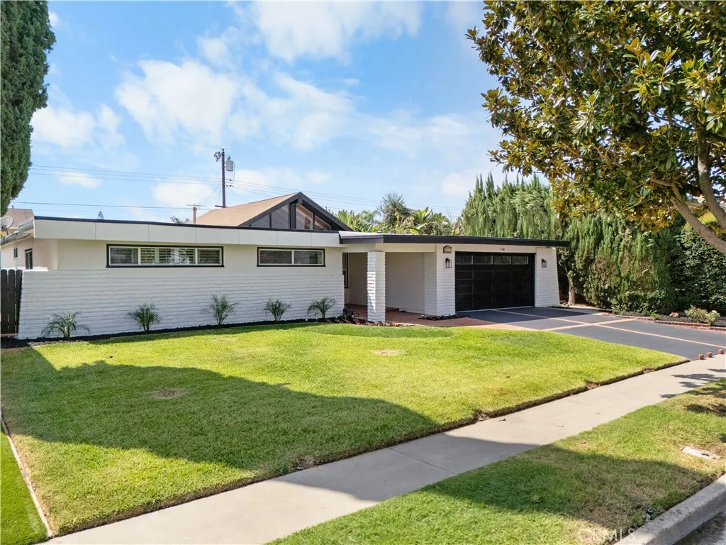 Placentia, CA 92870