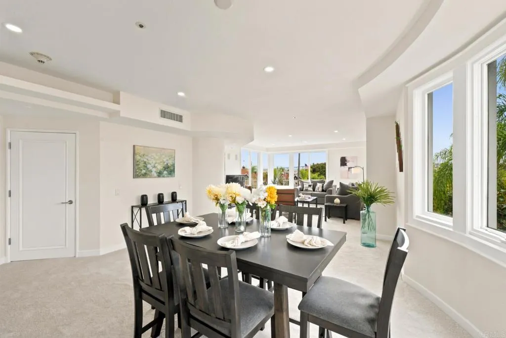 https://cdn.realtyfeed.com/cdn/127/307080458/28cbb8a239cb71e8f2ef5e06d64d960e.webp
