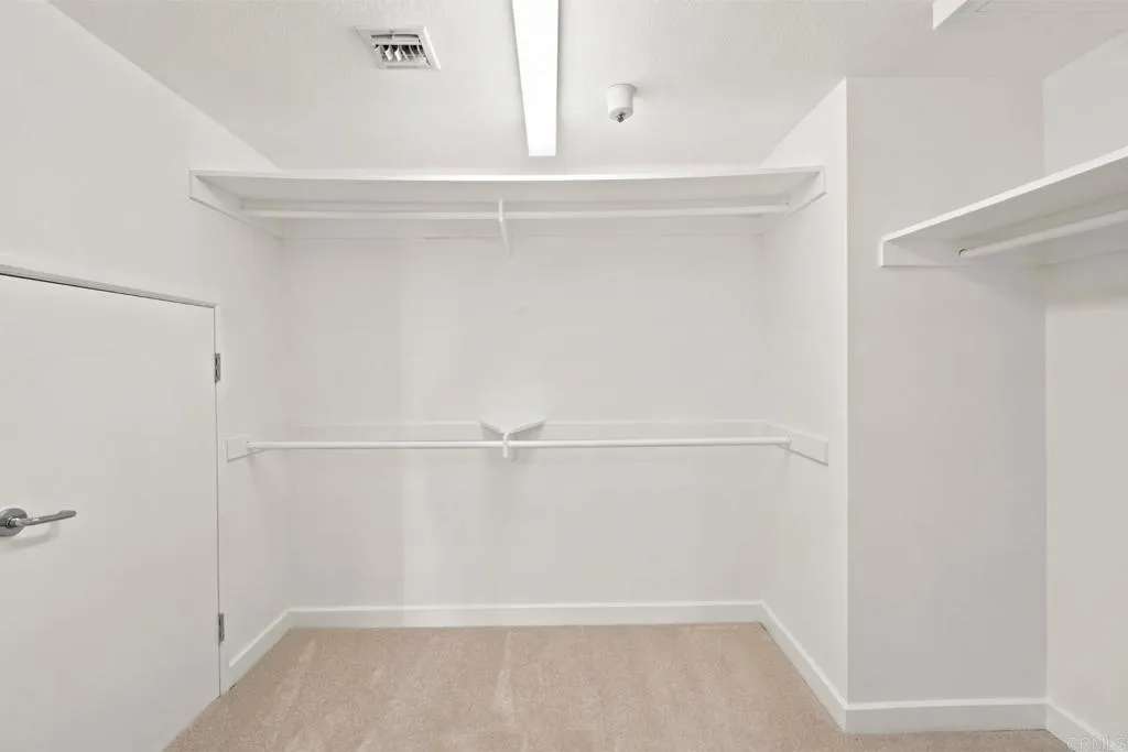 https://cdn.realtyfeed.com/cdn/127/307080458/2e10e2e285d50141f93271d13cdd1593.webp