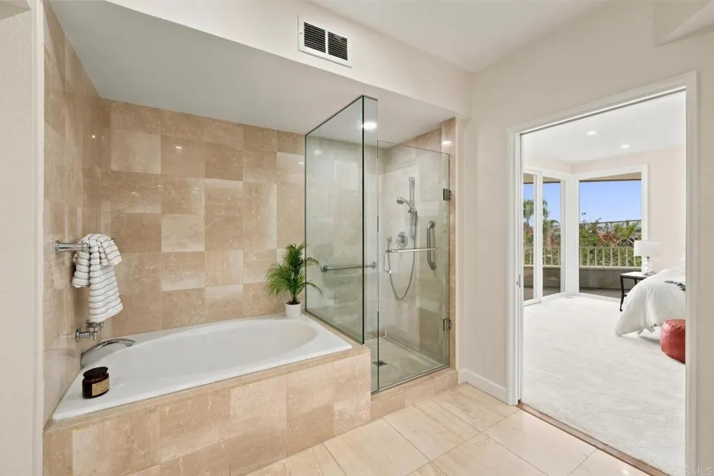 https://cdn.realtyfeed.com/cdn/127/307080458/8aa9cb9f2ddb60f98bc0f3a3a222bec2.webp