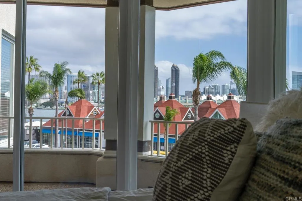https://cdn.realtyfeed.com/cdn/127/307080458/99badb338168dbd54230808dd707f1e9.webp