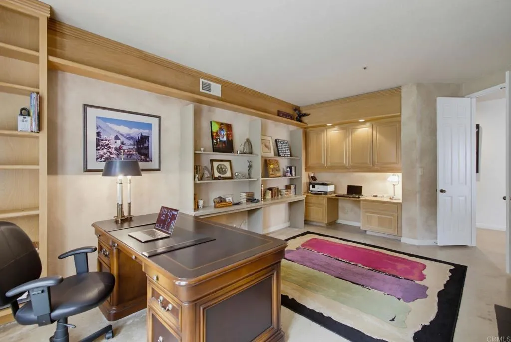 https://cdn.realtyfeed.com/cdn/127/307080468/ca5ba28f9f5975743d1f338dbcd51ffb.webp