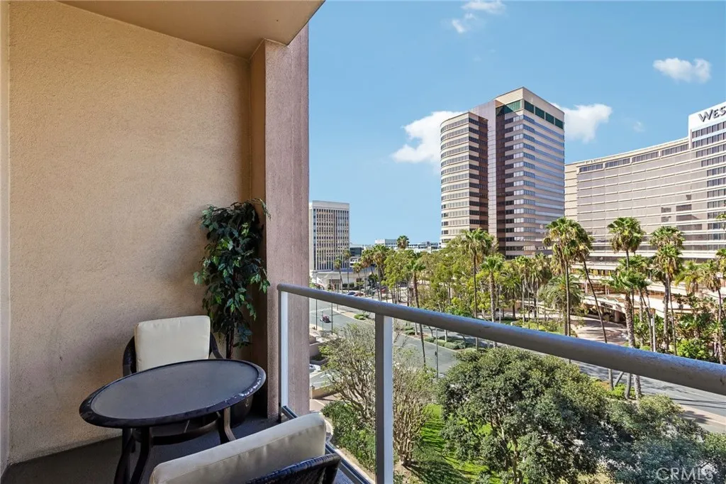 Long Beach, CA 90802